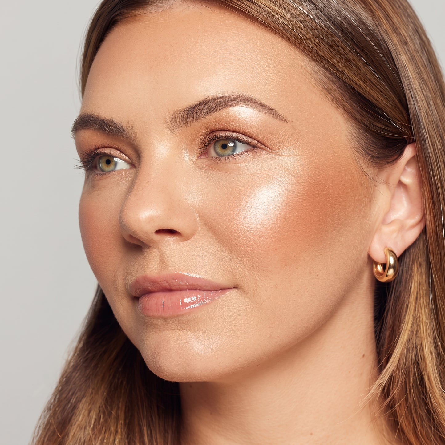 Roselia™ – La Palette Tout-en-Un : Éclat, Fards & Blush